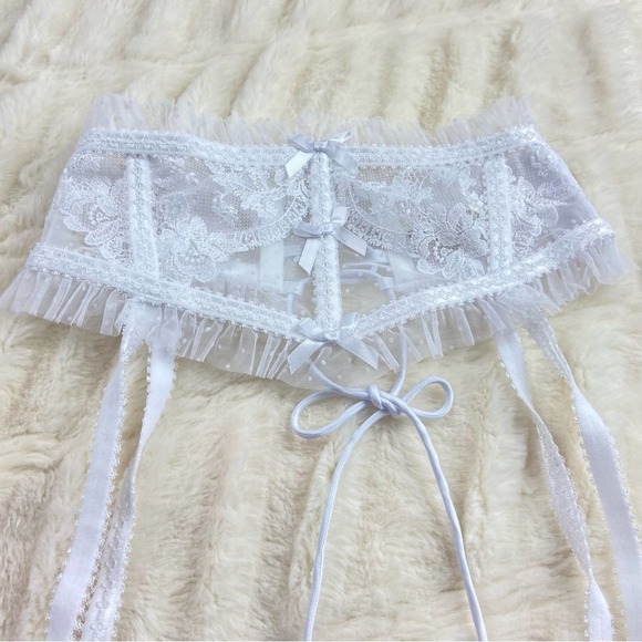 For Love And Lemons White Garter Belt - Picture 3 of 11